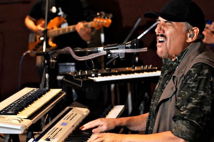 Alejandro Lerner Amores sin Ficción