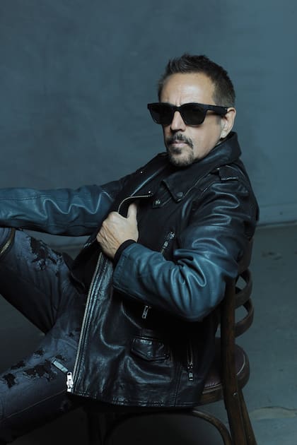 Alejandro Lerner se unió a Carlos Santana para volver a grabar luego de la parálisis pandémica