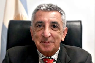 La Oficina Anticorrupción guarda silencio sobre los inmuebles no declarados del jefe de la DGI