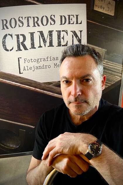 Alejandro Meter, fotógrafo y profesor de literatura en la Universidad de San Diego, retratado por Juan Travnik