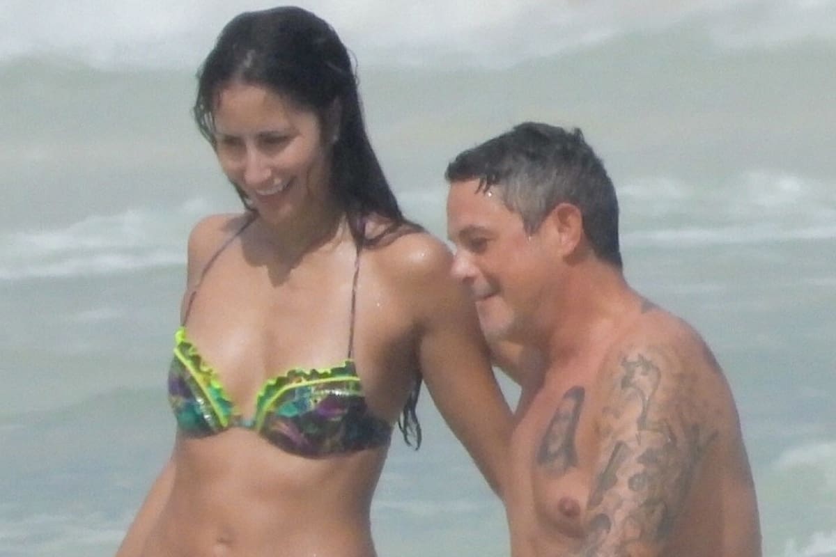 Alejandro Sanz y su novia se mostraron muy apasionados en las playas de Tulum