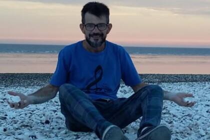 Alejandro Silva tuvo que esperar a tener 18 años, y pasar por numerosas neumonías, para poder dar con el diagnóstico indicado