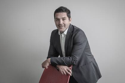 Alejandro Trujillo, director de Audiencias y Estrategia Digital en Grupo Copesa: "Lo que quedó claro en el caso chileno es que la batalla comunicacional y política, la batalla de las confianzas, es tanto o más importante que la epidemiológica"