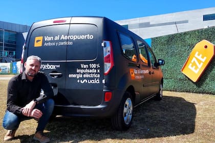 Alejandro Velarde, de "Van al aeropuerto"