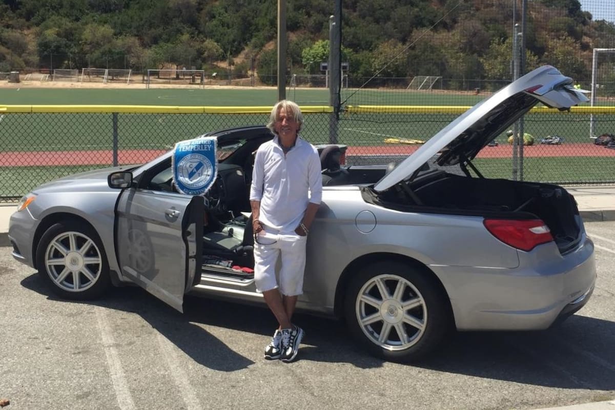 Alejo Escos nunca se alejó del fútbol, pasó de jugar en el Temperley de sus amores a dar clases en Estados Unidos