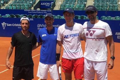 Alejo Prado, Casper Ruud y los integrantes del cuerpo técnico del noruego