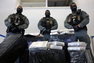 Alemania incauta toneladas de cocaína mientras España detiene a sospechosos