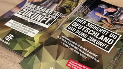 Alemania mantuvo el servicio militar obligatorio para todos los hombres hasta 2011