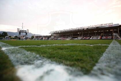 Alerta en el fútbol de Brasil. Vasco Da Gama tiene 16 jugadores con Covid-19 positivo.