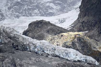 Un helicóptero recorre la zona