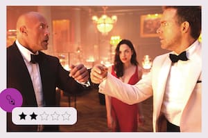 Alerta roja, con Dwayne "The Rock" Jonson, Gal Gadot y Ryan Reynolds