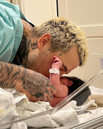 Alex Caniggia aseguró que Mariana Nannis lo "echó del departamento" antes del nacimiento de su hija Venezia