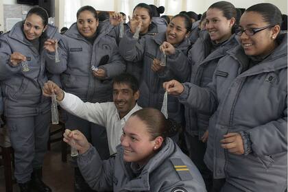 Alex Freyre ocupa el sexto lugar en la lista de candidatos a diputados por el kirchnerismo. Estuvo en la cárcel de Ezeiza para dar una capacitación sobre salud sexual