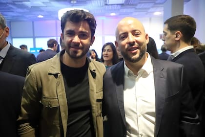 Alex Sakkal (Grupo Nómada) y Marcos Villanueva (Waves)