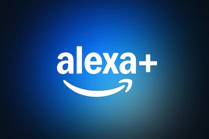 Alexa Plus es el nuevo asistente de Amazon, que incorpora inteligencia artificial para ampliar sus funciones y competir con Gemini, de Google, y con la nueva Siri de Apple