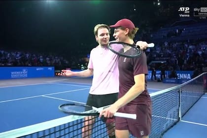 Alexander Bublik y Jannik Sinner, protagonistas de otro momento singular en el circuito