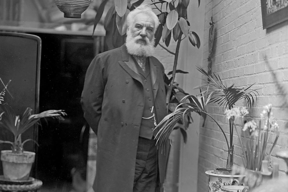 Alexander Graham Bell; Ln Juegos