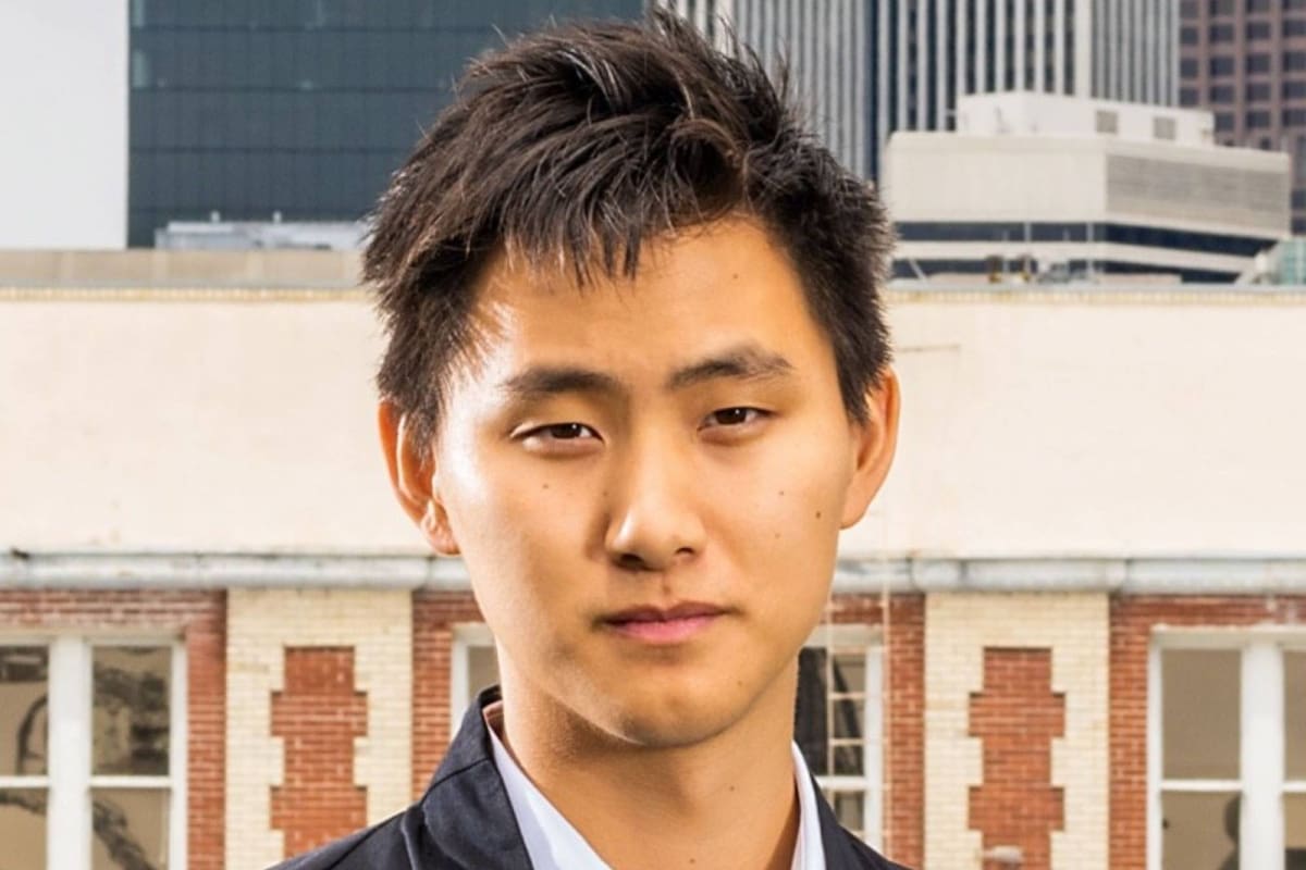 Alexandr Wang es el CEO y fundador de Scale AI, gracias a los que se convirtió en multimillonario con apenas 24 años