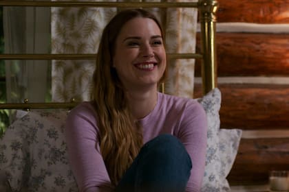 Alexandra Breckenridge en el rol de Melinda Monroe