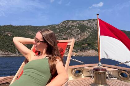 Alexandra de Hannover en la cubierta del Pacha III