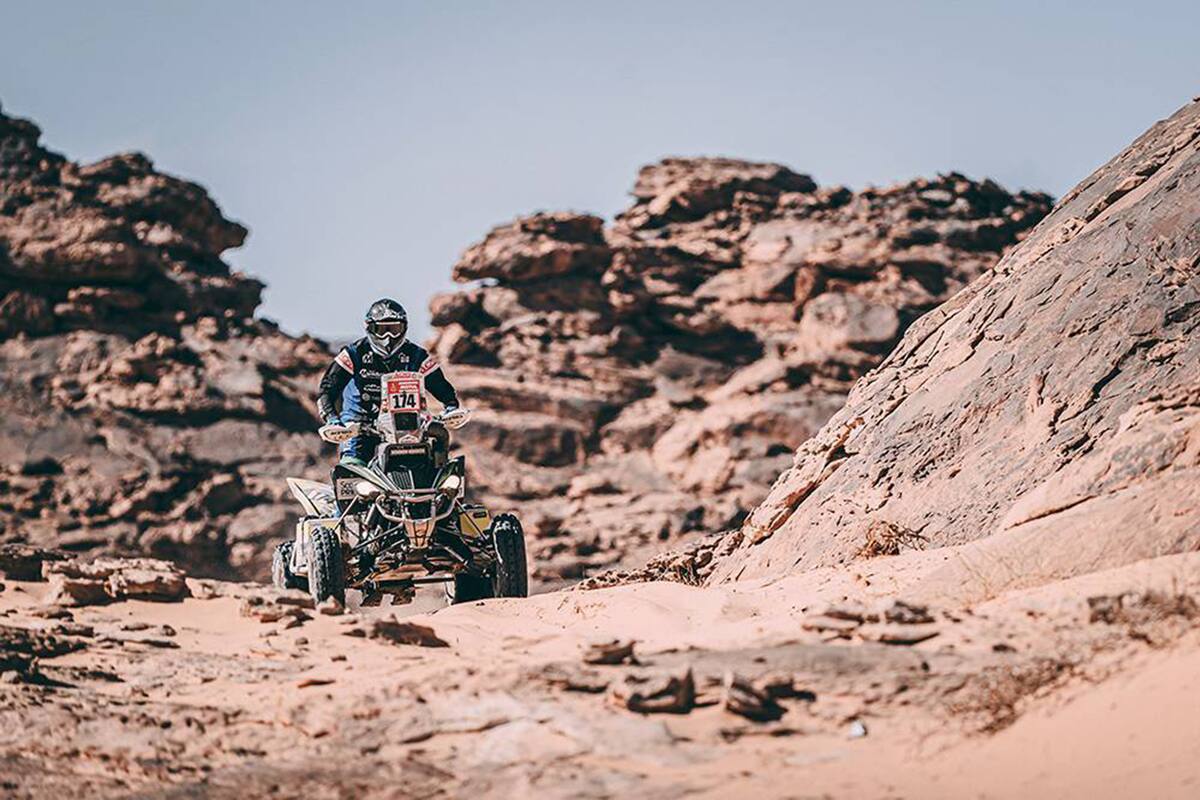 Alexandre Giroud recorre el territorio saudita; el piloto francés marca el pulso entre los quads sobre el argentino Pablo Copetti