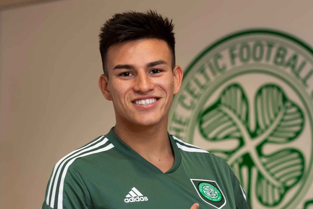 Alexandro Bernabei es el primer argentino en vestir la camiseta de Celtic de Escocia, club que le dio la bienvenida este jueves