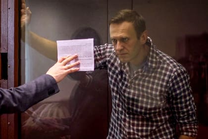 Alexei Navalny estuvo detrás de un vidrio durante la audiencia en el distrito de Babushkinsky