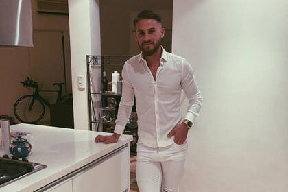 Alexis Mac Allister compartió una historia mirando la Champions League con una especial compañía