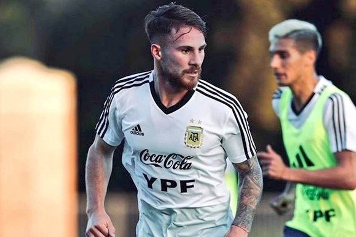 Alexis Mac Allister, inicialmente citado para los amistosos de la Sub 23, finalmente será parte de la gira de la selección mayor.