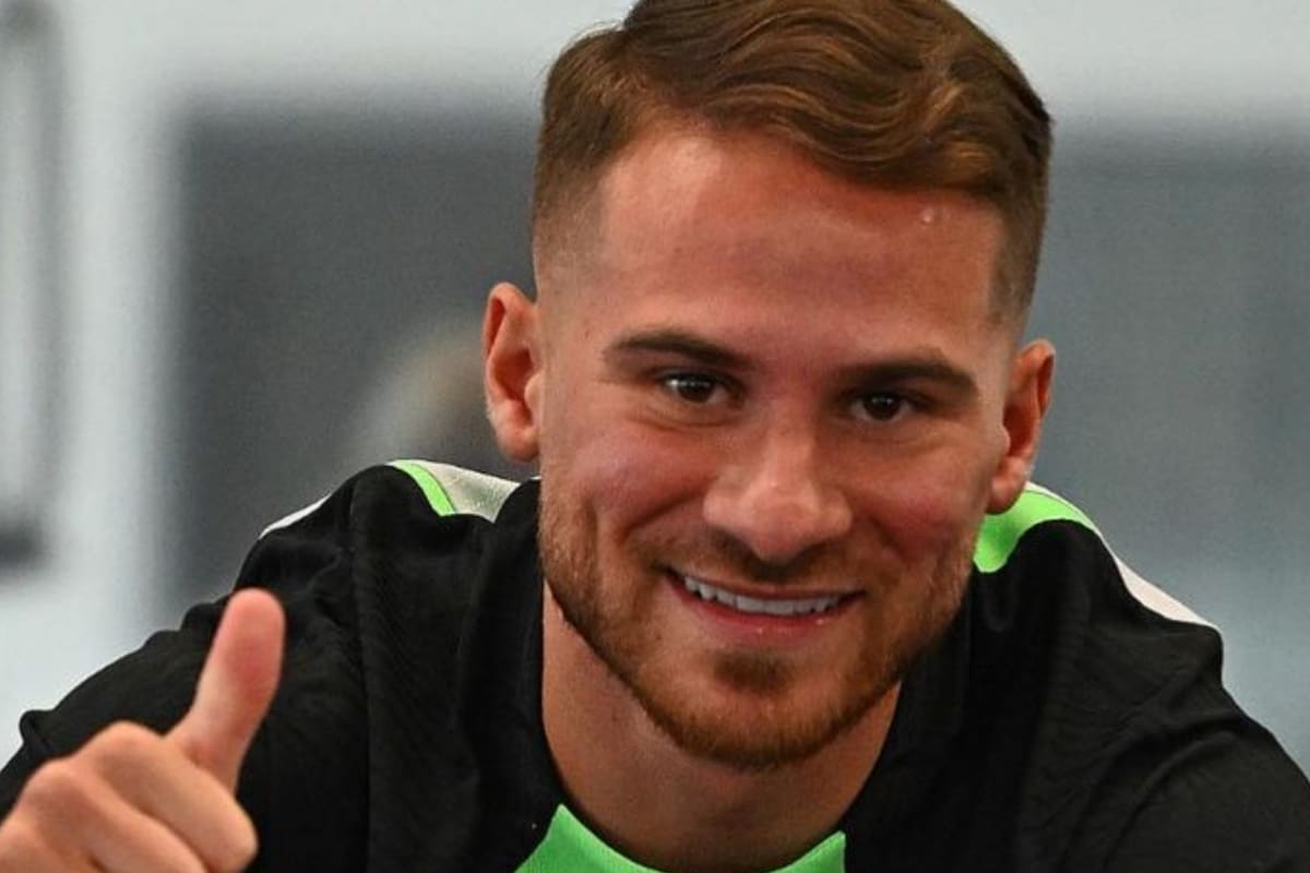 Alexis Mac Allister mostró una foto desde el avión