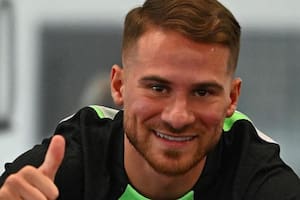 Alexis Mac Allister mostró una foto desde el avión