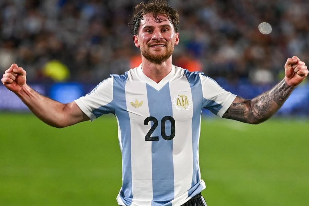 Alexis Mac Allister sorprendió a todos con el libro que comenzará a leer