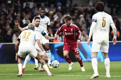 Alexis Mac Allister volvió a ser titular en la Premier League pero no jugó bien en la derrota a manos de Bournemouth y fue reemplazado temprano en el segundo período.