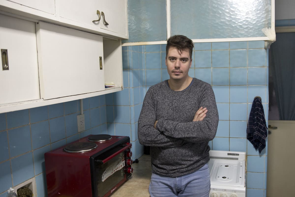 Alexis Panozzo, vecino de Palermo, lleva más de cinco meses sin servicio