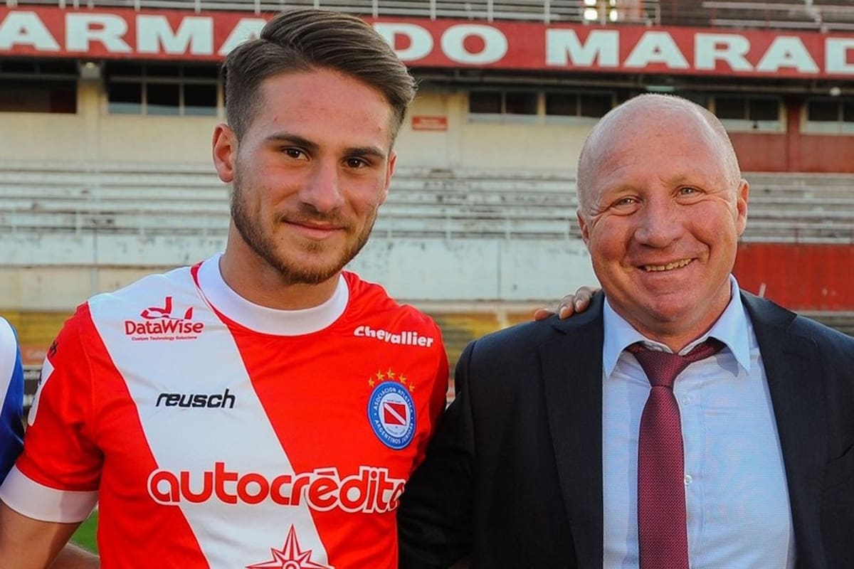 Alexis y Carlos Mac Allister quieren tener en común un paso futbolístico por Boca