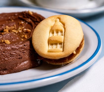 Alfajor de regalo con cada postre en Sifón