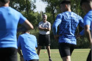 Los laterales en el Boca de Alfaro: dos casilleros todavía sin resolver