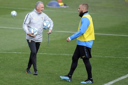 Alfaro ya decidió dónde ubicará a De Rossi dentro del esquema de su equipo