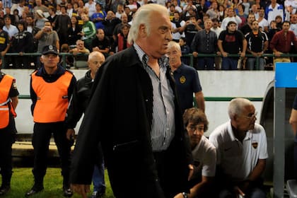 Alfio Basile ayer durante el superclásico de Mar del Plata