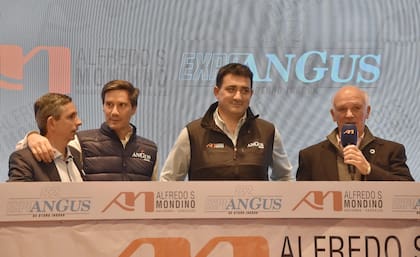 Alfonso Bustillo, presidente de Angus, destacó la importancia de la subasta