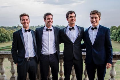 Alfonso Pieres (h.), Facundo Pieres, Juan Britos y Bartolomé Castagnola (h.), el seleccionado argentino de 27 goles que se enfrentará con uno inglés del mismo handicap.