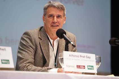 Alfonso Prat-Gay participó de Argentina Visión 2040 en la sede del Gobierno porteño