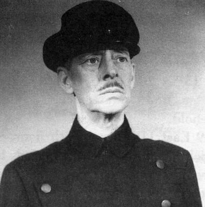 William Austin, el primer Alfred de la pantalla, en el serial Batman, de 1943