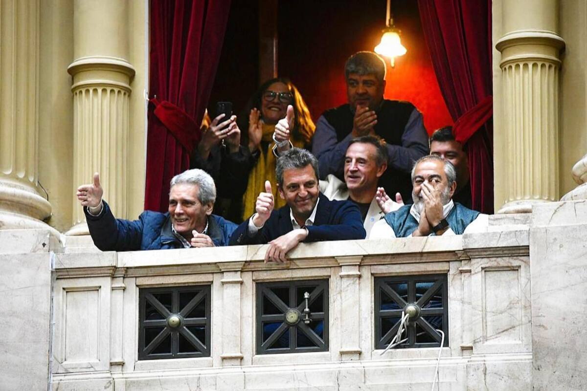 Alfredo Leuco: “Massa canta ‘Nerón, Nerón qué grande sos’”