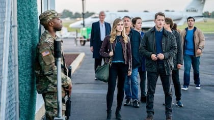 Algo extraño pasó en un vuelo que regresaba de Jamaica a Nueva York: la serie busca revelar, capítulo a capítulo, qué esconde cada personaje en lo profundo de su mente