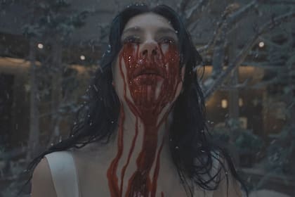 Algo terrible está a punto de suceder: una serie efectiva e inquietante, que se cocina a fuego lento