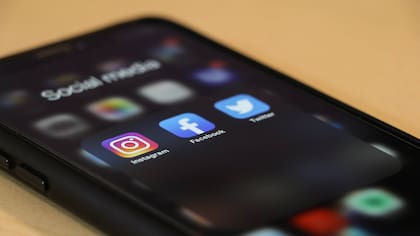 Algunas agencias estadounidenses usan perfiles falsos de redes sociales
