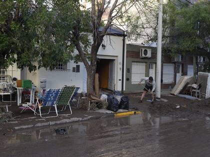 Algunas calles son un lodazal todavía