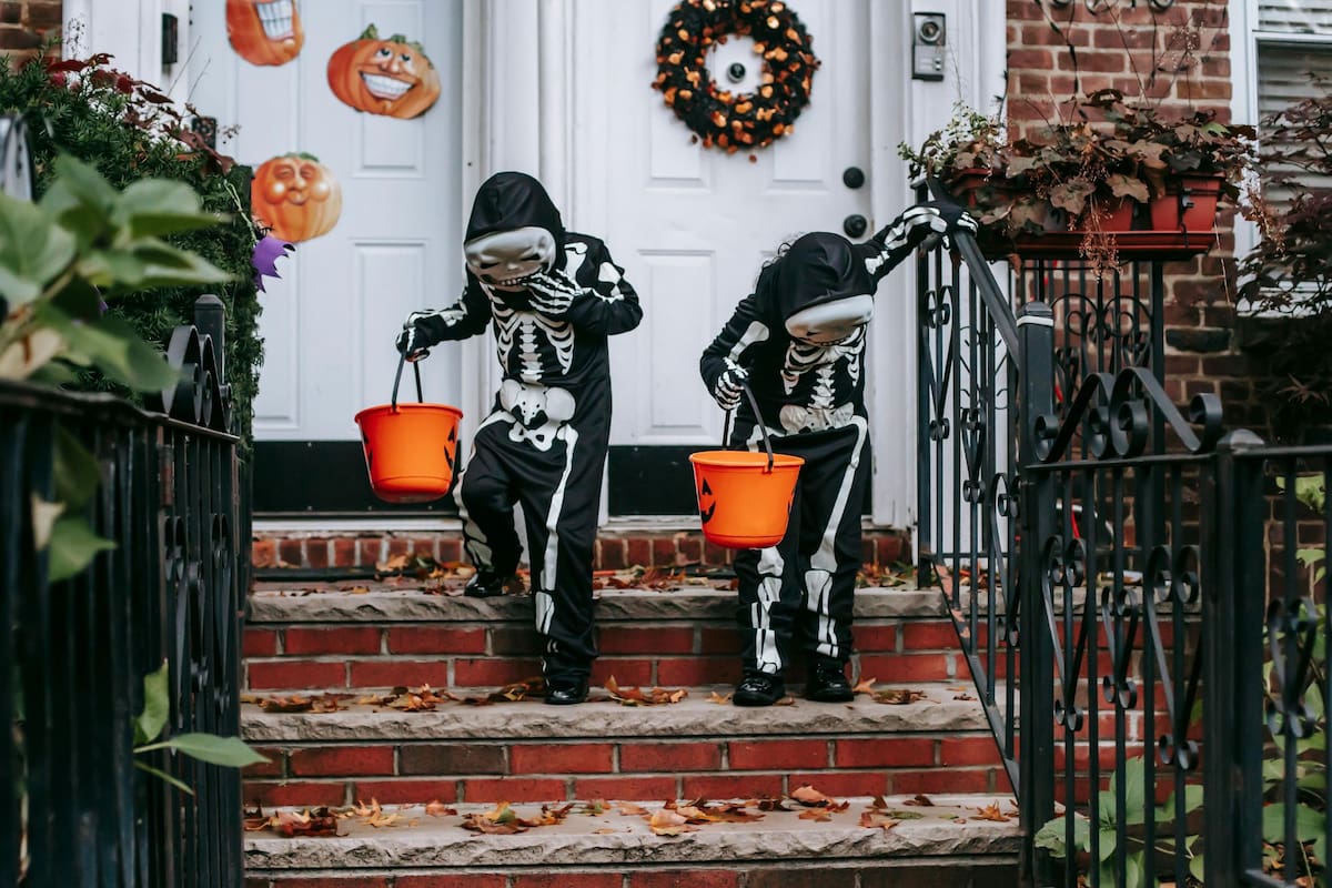 Algunas ciudades de Pensilvania han emitido sus horarios para pedir dulces en Halloween (Pexels/CharlesParker)