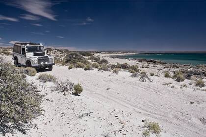 Algunas de las playas de Bahía Bustamente son accesibles en 4 x 4